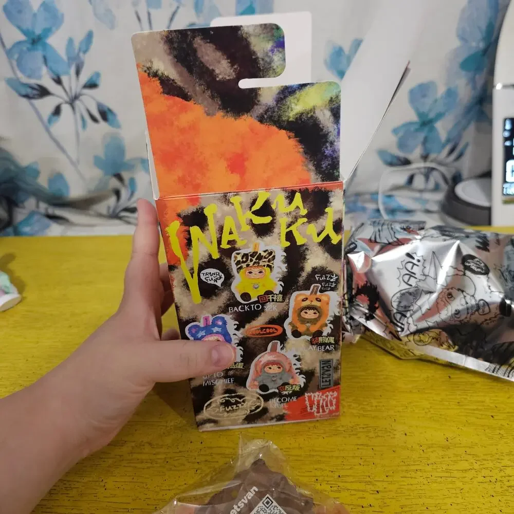 WAKUKU Fuzzy Fun Party Confirmed Box Opened Secret Hidden Play Bear Orange Brown